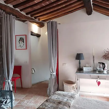 Romantic & Charming Esclusivo In Centro Storico Cuore Di Toscana Monterotondo (Tuscany)