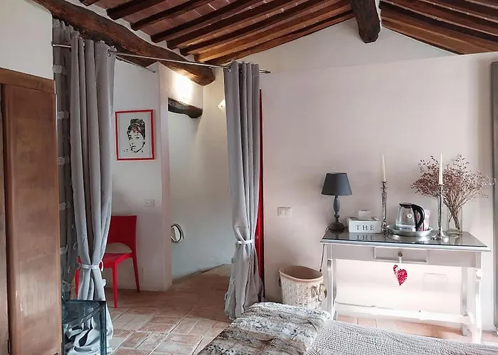 Romantic & Charming Esclusivo In Centro Storico Cuore Di Toscana Monterotondo (Tuscany)